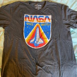 Fifth Sun NASA Space shuttle graphic tee shirt, like new XL